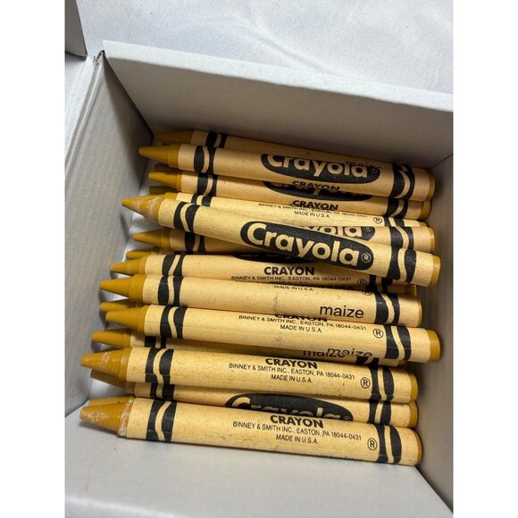 Crayola Other - 24 Crayola Retired Maize Color Crayon Vintage Collectiable